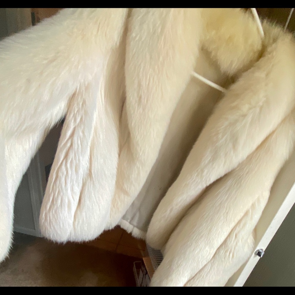Neiman Marcus Vintage White Fox Bolero Coat